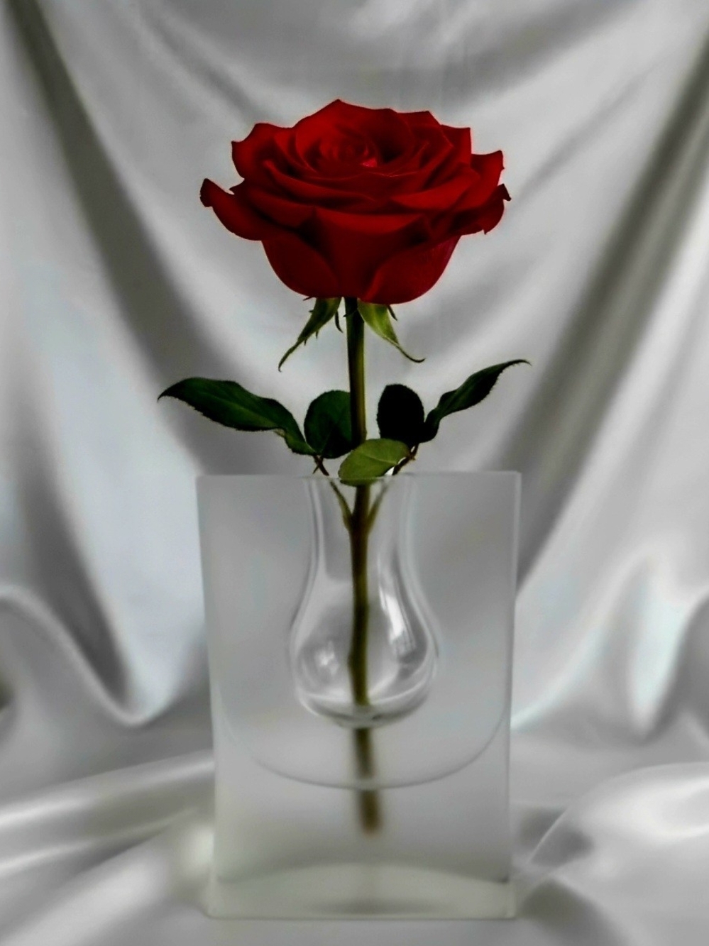 Contemporary architectural art glass vase Mglass collection Marinha Grande